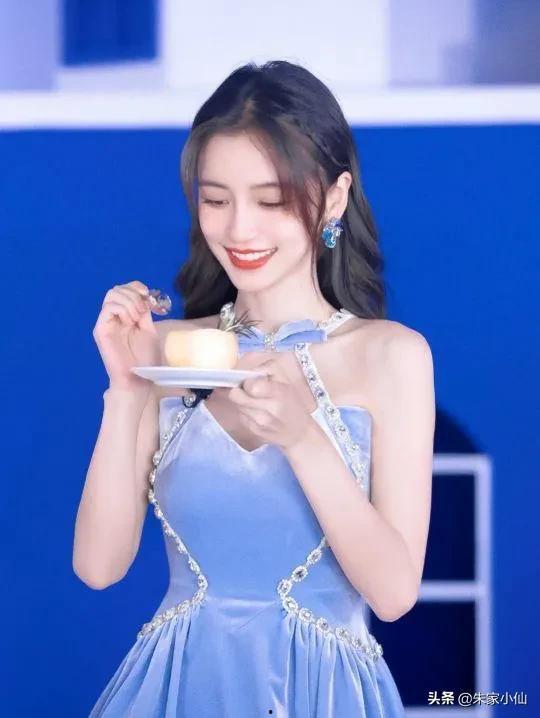 吃瓜娱乐热巴,揭秘娱乐圈幕后故事 第3张 吃瓜娱乐热巴,揭秘娱乐圈幕后故事 第3张