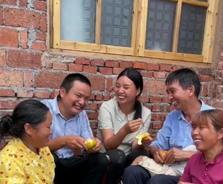 村民爆料牛爱芳视频,牛爱芳视频引发热议,真相究竟如何? 第3张 村民爆料牛爱芳视频,牛爱芳视频引发热议,真相究竟如何? 第3张