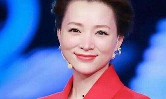 董卿父母爆料视频大全下载,揭秘明星家庭背后的故事  第2张
