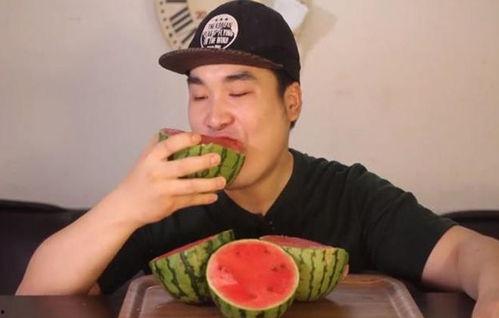武都网红吃瓜事件真相揭秘,揭秘背后真相与争议 第2张 武都网红吃瓜事件真相揭秘,揭秘背后真相与争议 第2张