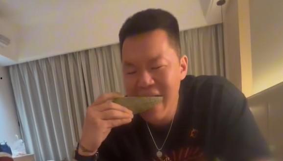 37分钟网红吃瓜视频大全,盘点热门视频精彩瞬间 第2张 37分钟网红吃瓜视频大全,盘点热门视频精彩瞬间 第2张