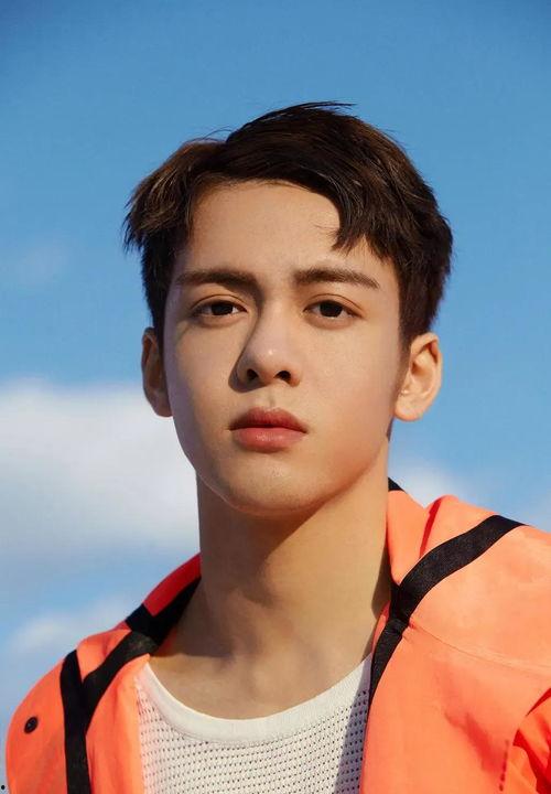 爆料直播间曾舜晞视频,揭秘明星幕后生活