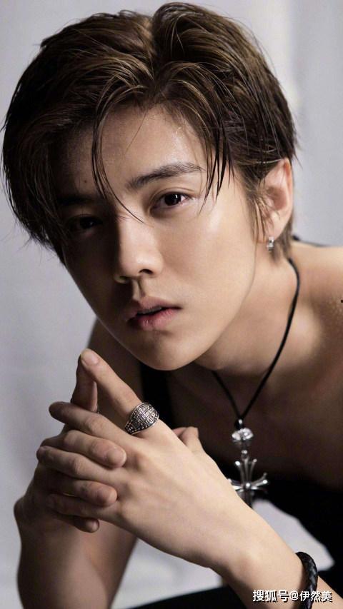 鹿晗吃鸡皮肤被爆料视频,电竞明星新风采  第3张 鹿晗吃鸡皮肤被爆料视频,电竞明星新风采  第3张