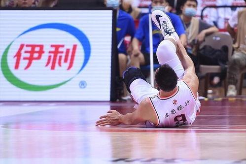 易建联最新爆料视频,揭秘篮球生涯幕后故事  第3张