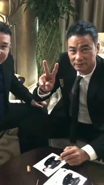 吃瓜娱乐圈华哥是谁,揭秘娱乐圈“吃瓜群众”热议的华哥之谜 第1张 吃瓜娱乐圈华哥是谁,揭秘娱乐圈“吃瓜群众”热议的华哥之谜 第1张