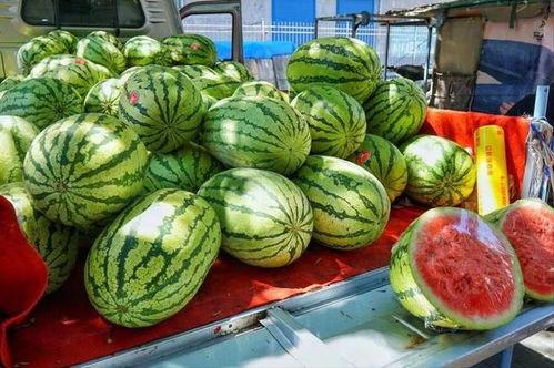 景德镇网红吃瓜事件真相,揭秘背后真相与网络舆论风暴 第3张 景德镇网红吃瓜事件真相,揭秘背后真相与网络舆论风暴 第3张