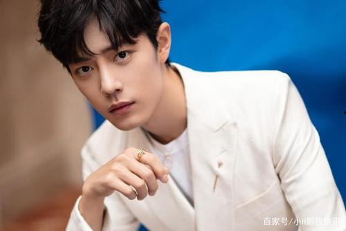 圈内爆料肖战地位,圈内爆料揭示其崛起之路与顶级流量地位 第3张 圈内爆料肖战地位,圈内爆料揭示其崛起之路与顶级流量地位 第3张